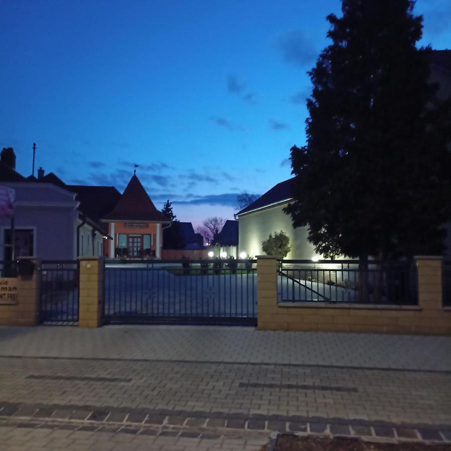 Livia Apartman Bük 외부 사진